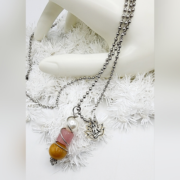 unique jewelry, custom made necklace, kikideeskreations design - Picture 2 of 2